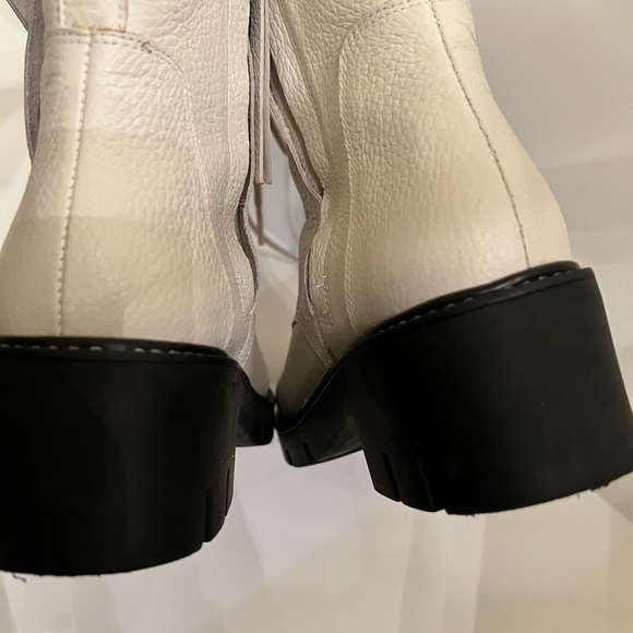 Golo WAR & PEACE COMBAT BOOT IN TAPIOCA TUMBLED CALF - Picture 7 of 9